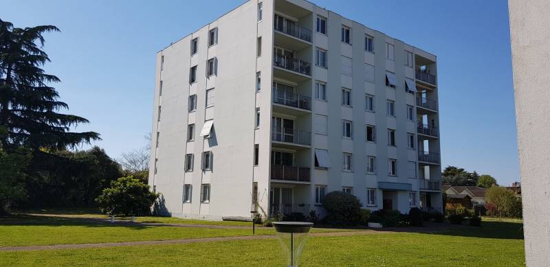 A VENDRE VIAGER TYPE 3 SUR LE BOUSCAT