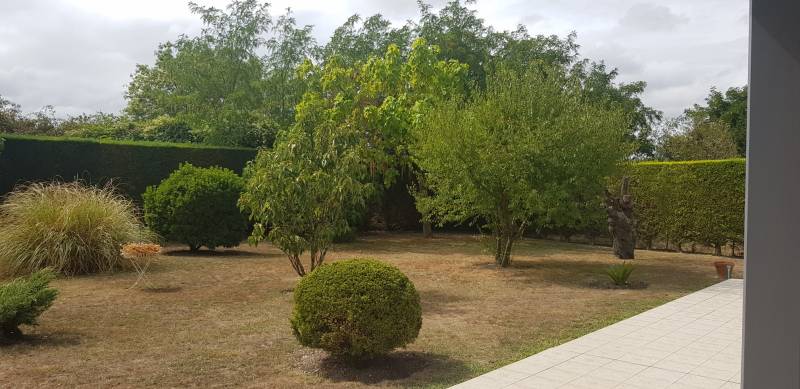 ACEHTER UNE MAISON AVEC BEAU JARDIN PROCHE CENTRE VILLE DE GOGNAC