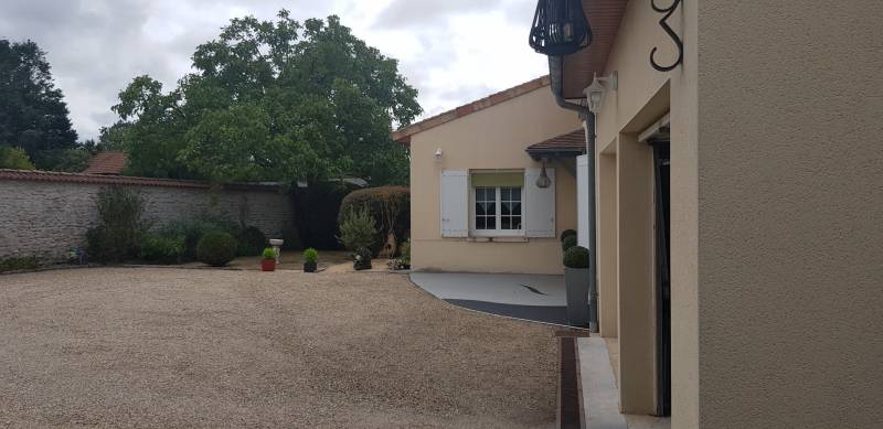 ACHETER EN CHARENTE SUR LA VILLE DE COGNAC UNE BELLE MAISON EN VIAGER
