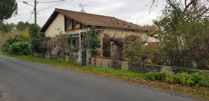 ACHETER UNE MAISON AVEC BEAU TERRAIN EN VIAGER OCCUPE SUR LE PIAN MEDOC